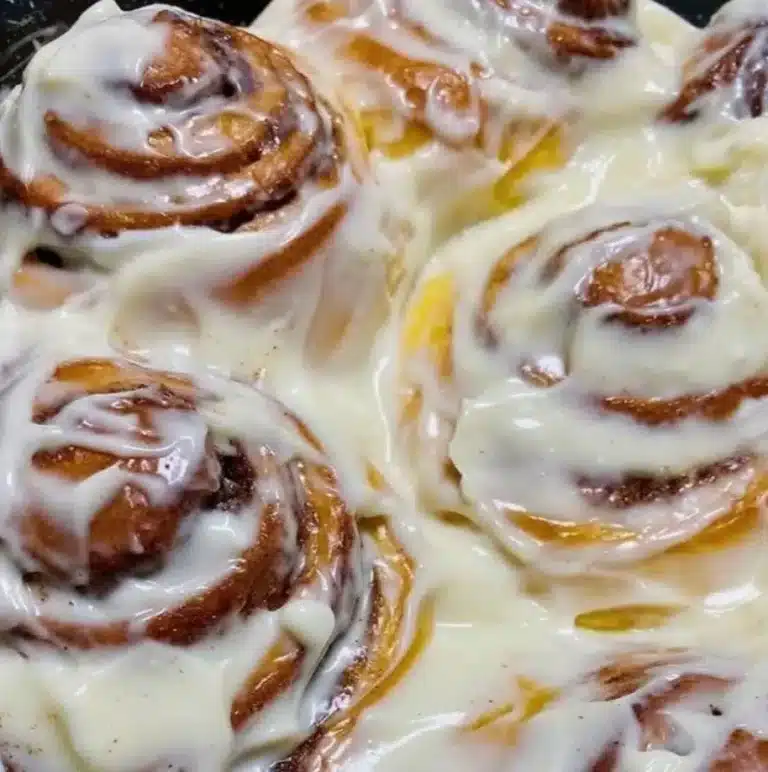 Learn the fascinating reason behind pouring cream on cinnamon rolls. Dive deep into flavor enhancements, texture, and baking techniques.